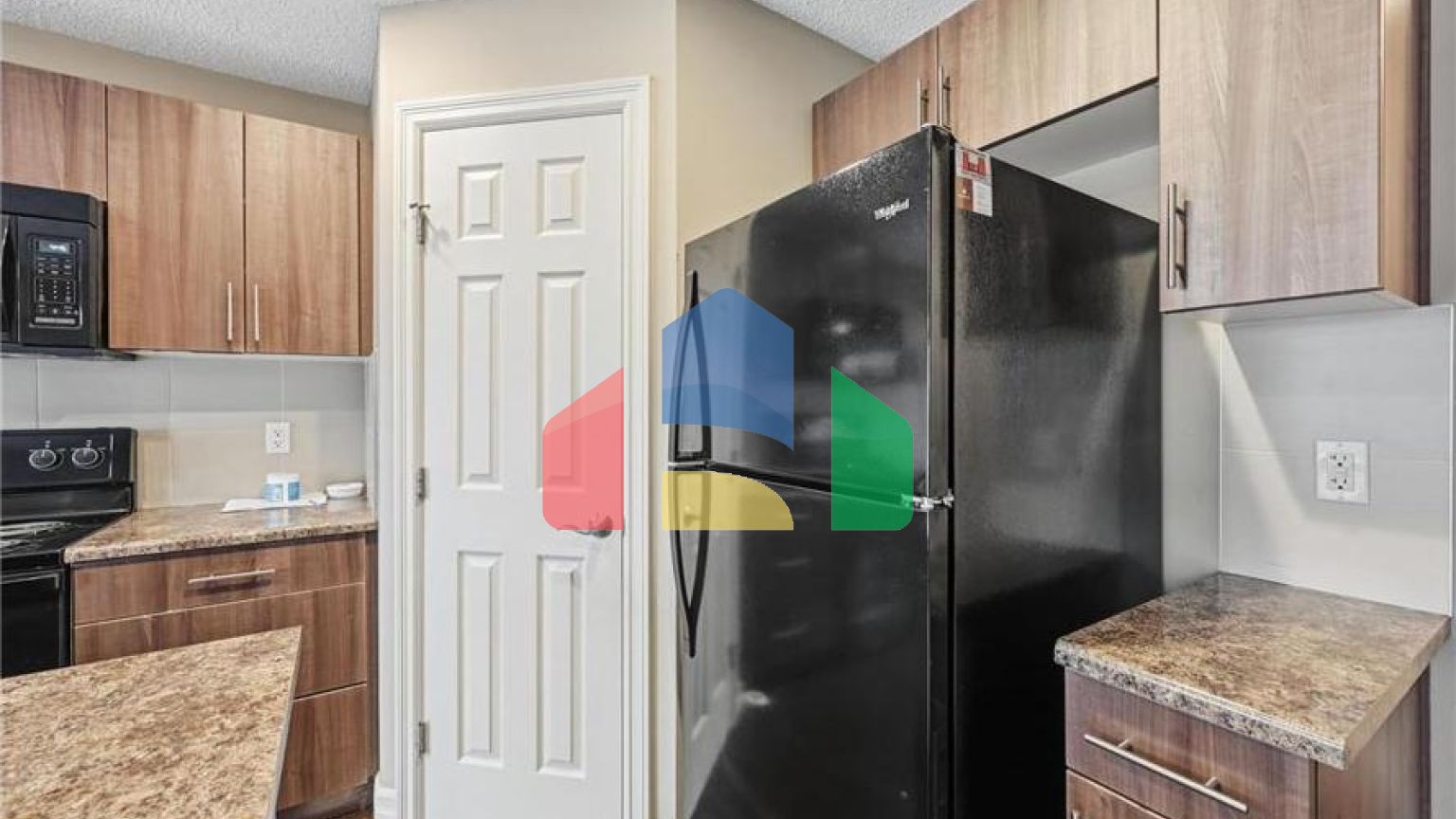 Residential - Single Family Home - Edmonton, Canada - Canada