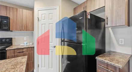 Residential - Single Family Home - Edmonton, Canada - Canada