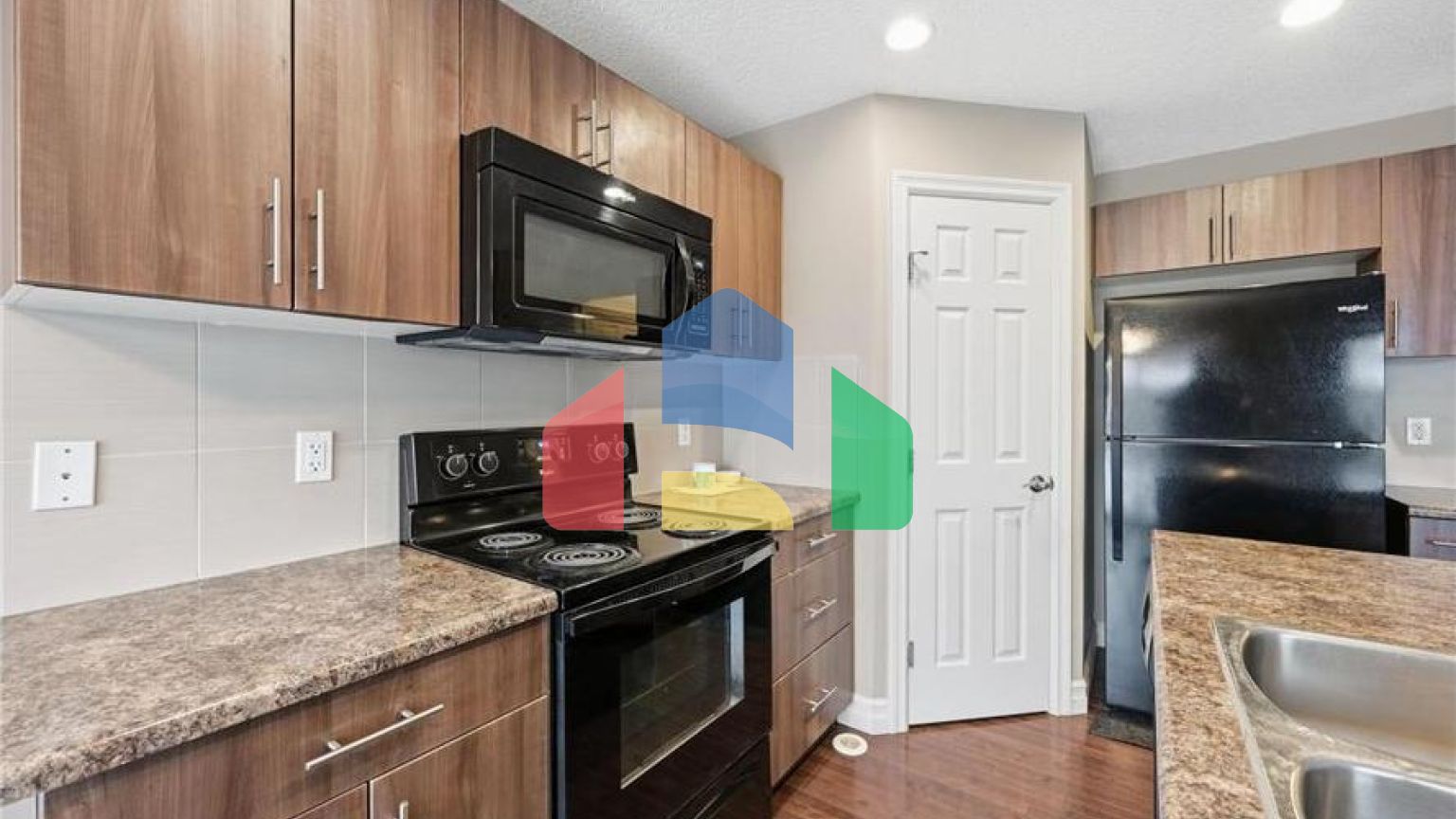 Residential - Single Family Home - Edmonton, Canada - Canada