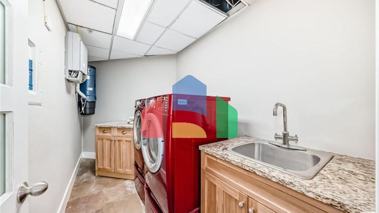 Residential - Condo/Apartment - Edmonton, Canada - Canada