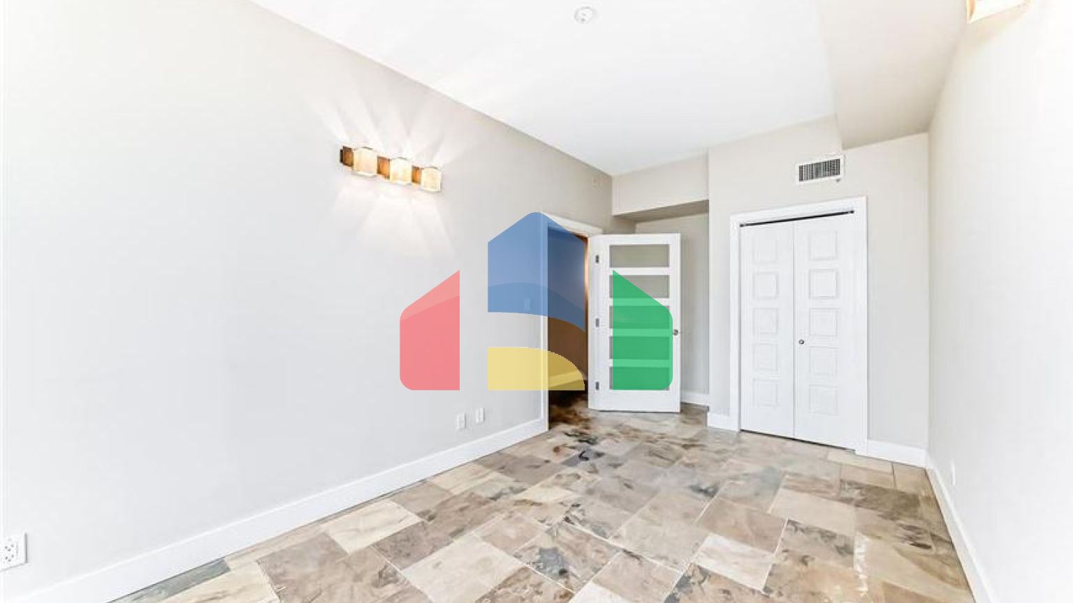 Residential - Condo/Apartment - Edmonton, Canada - Canada