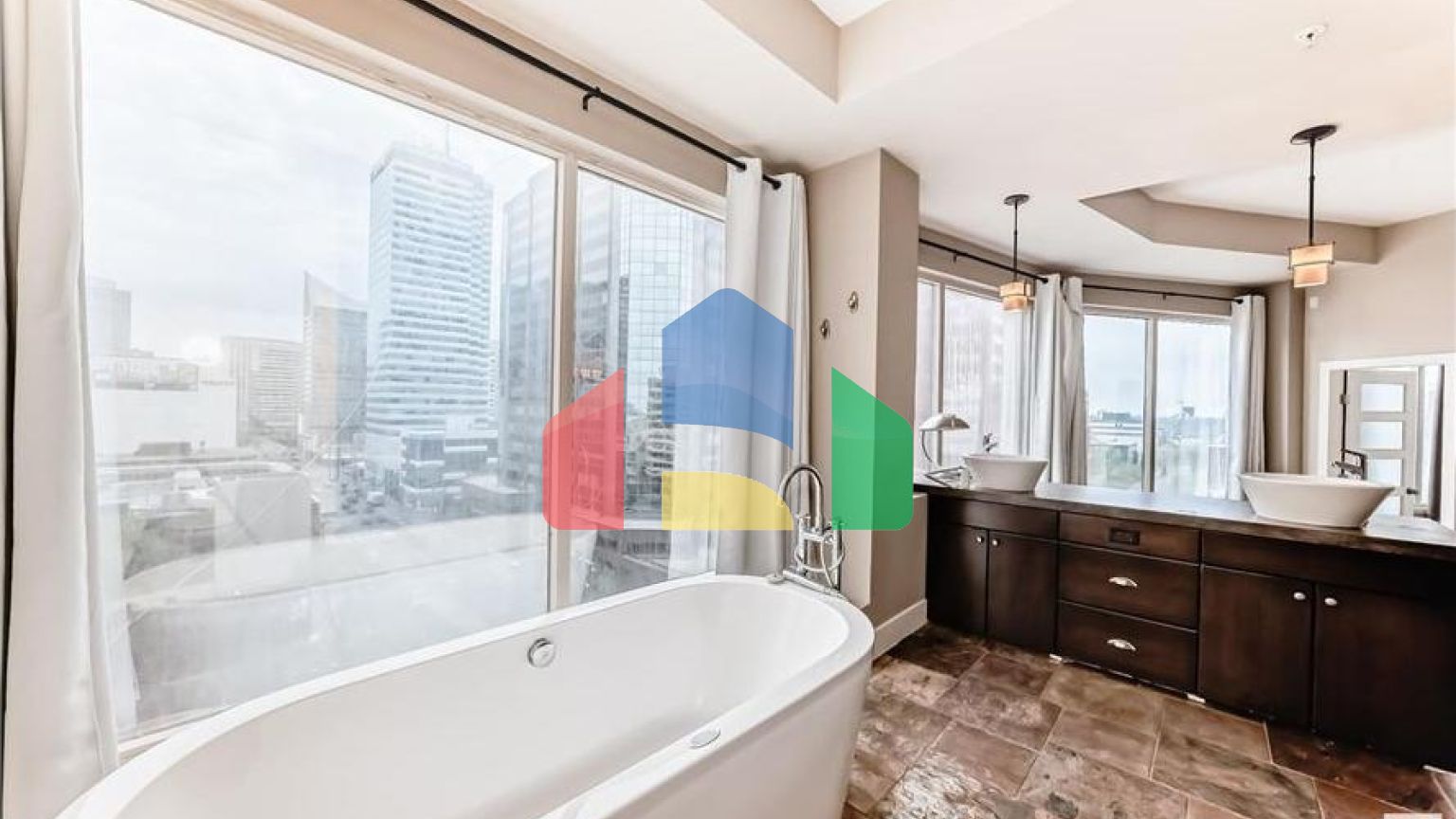 Residential - Condo/Apartment - Edmonton, Canada - Canada