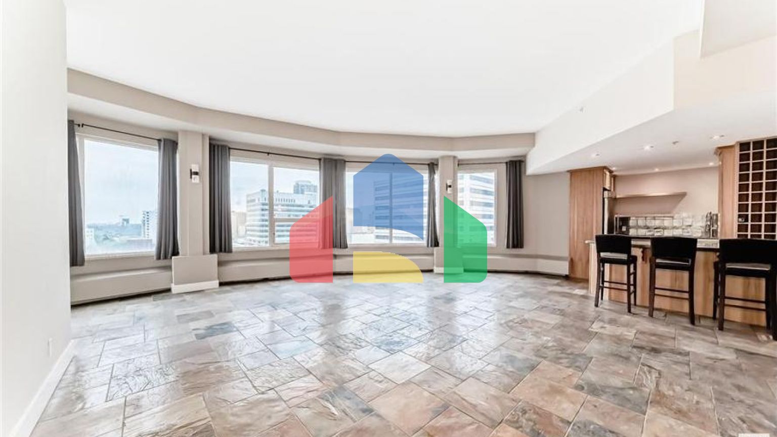 Residential - Condo/Apartment - Edmonton, Canada - Canada