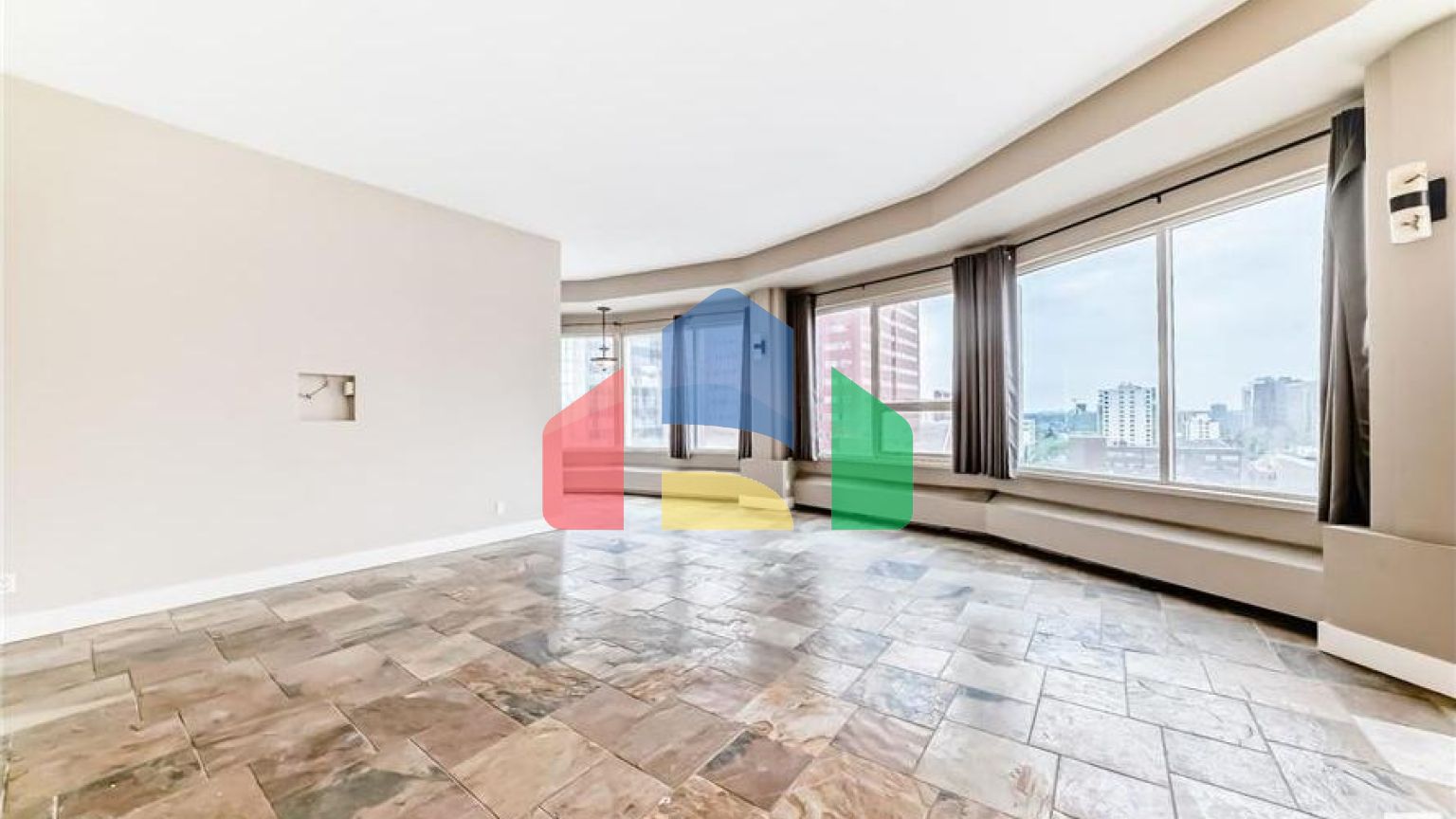 Residential - Condo/Apartment - Edmonton, Canada - Canada