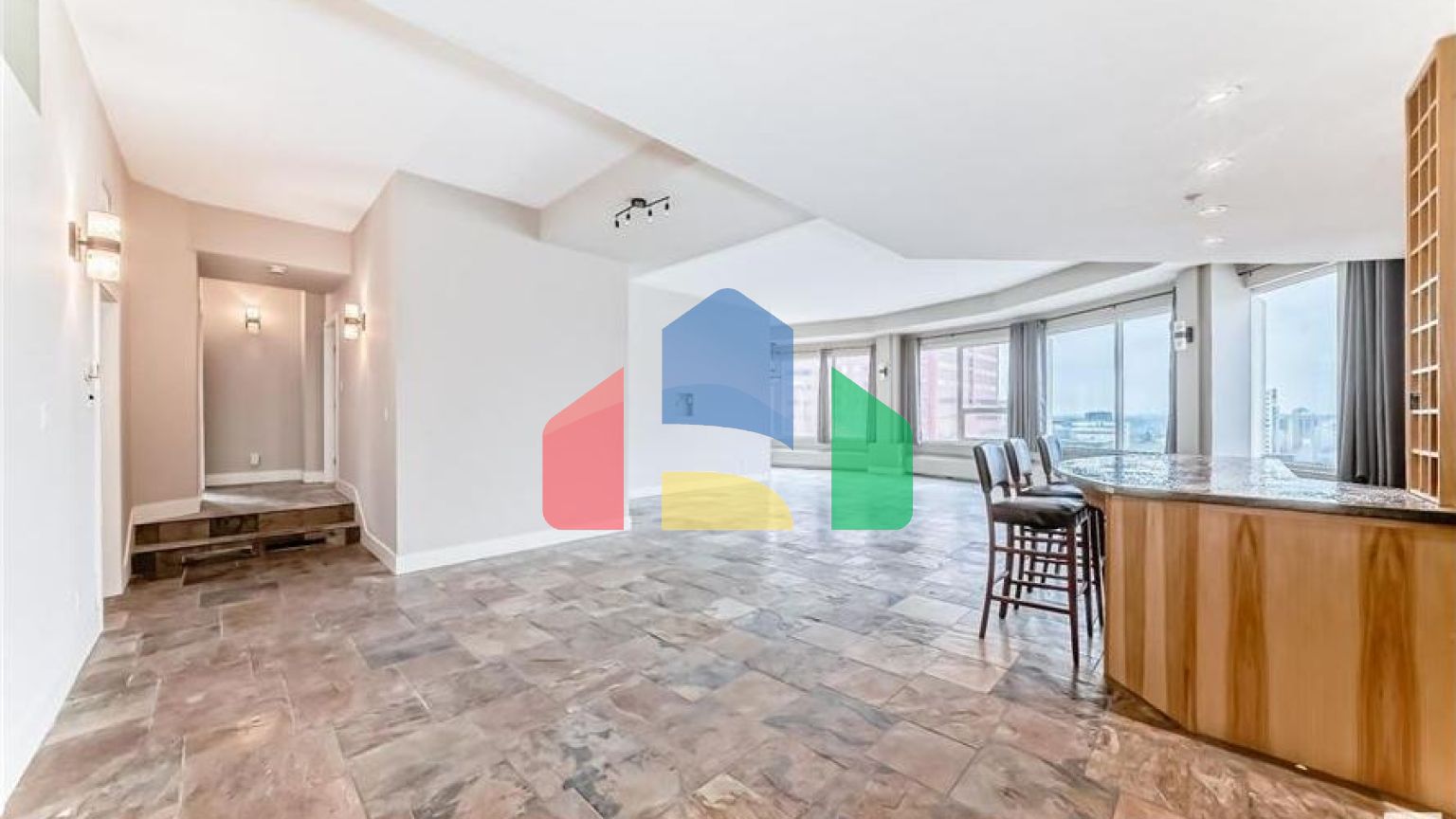 Residential - Condo/Apartment - Edmonton, Canada - Canada