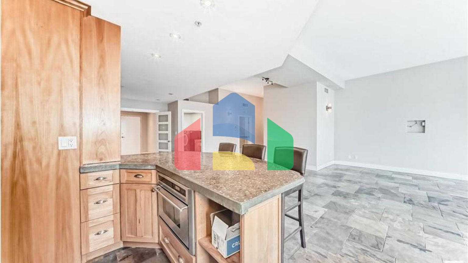 Residential - Condo/Apartment - Edmonton, Canada - Canada