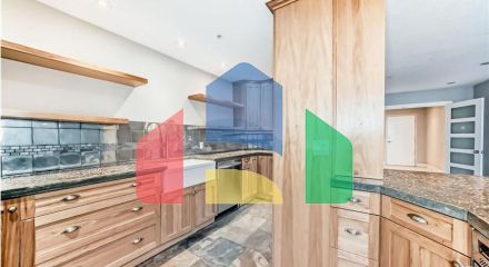 Residential - Condo/Apartment - Edmonton, Canada - Canada