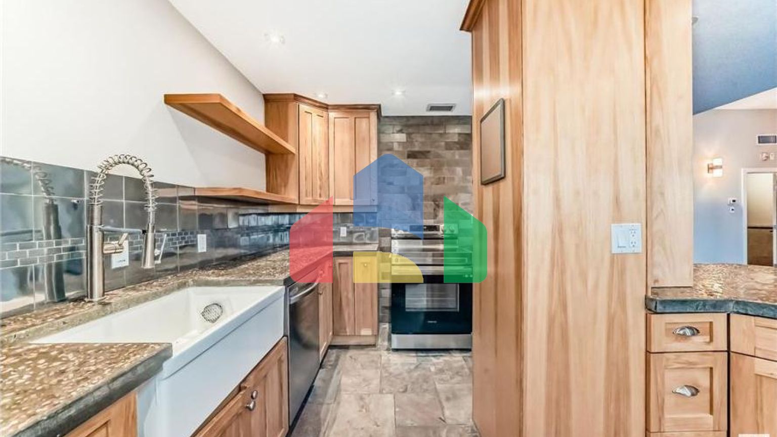 Residential - Condo/Apartment - Edmonton, Canada - Canada