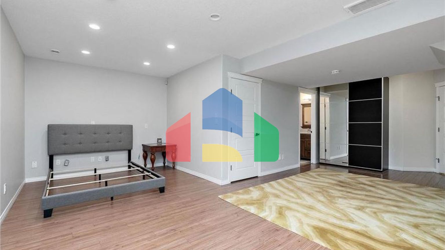 Residential - Condo/Apartment - Edmonton, Canada - Canada