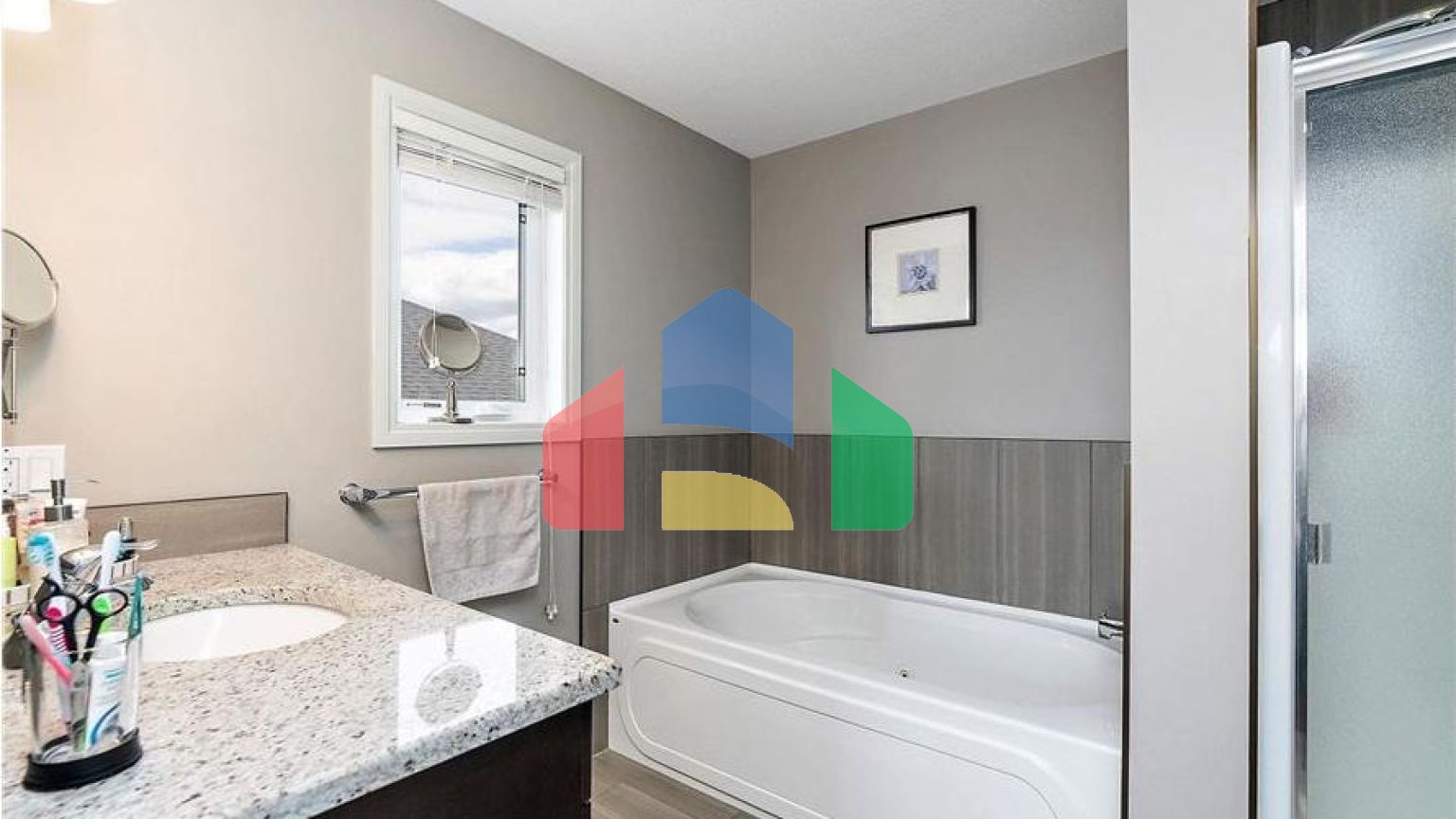 Residential - Condo/Apartment - Edmonton, Canada - Canada