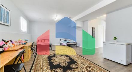 Residential - Single Family Home - Edmonton, Canada - Canada