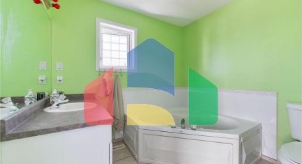 Residential - Single Family Home - Edmonton, Canada - Canada