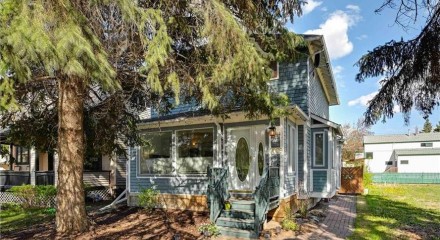 Residential - Single Family Home - Edmonton, Canada - Canada