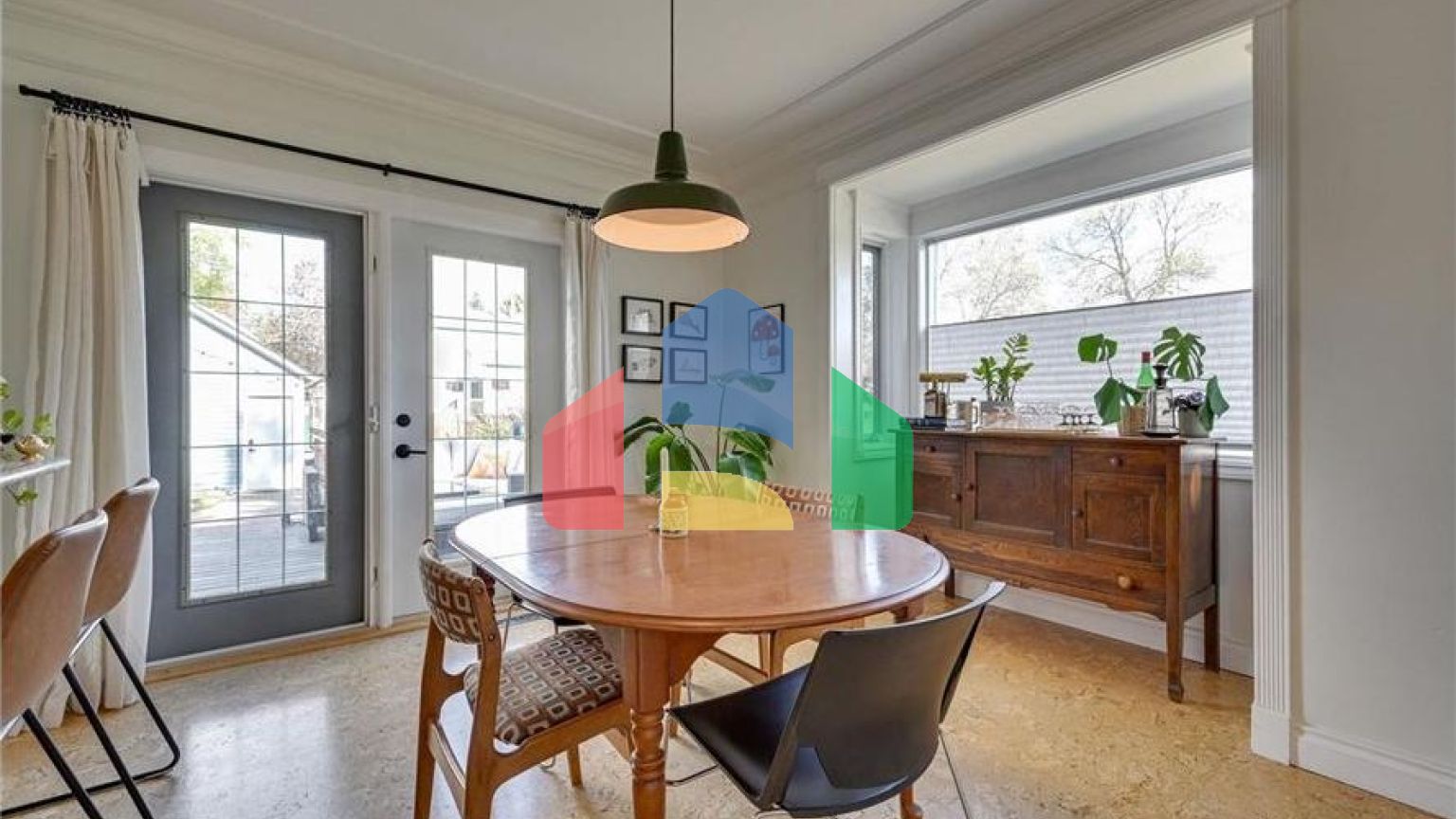 Residential - Single Family Home - Edmonton, Canada - Canada