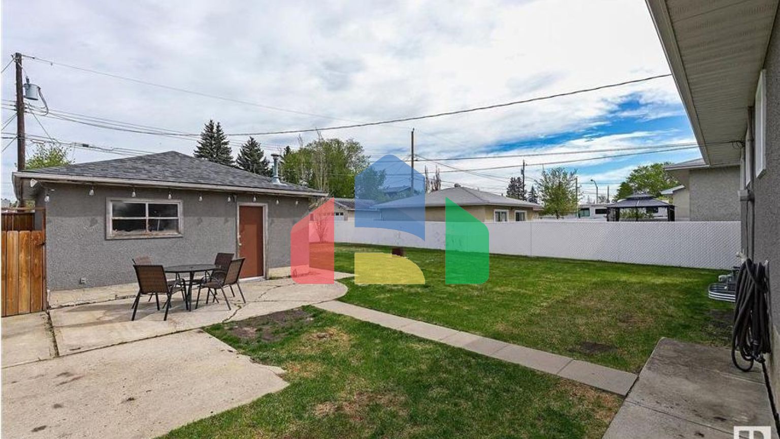 Residential - Single Family Home - Edmonton, Canada - Canada