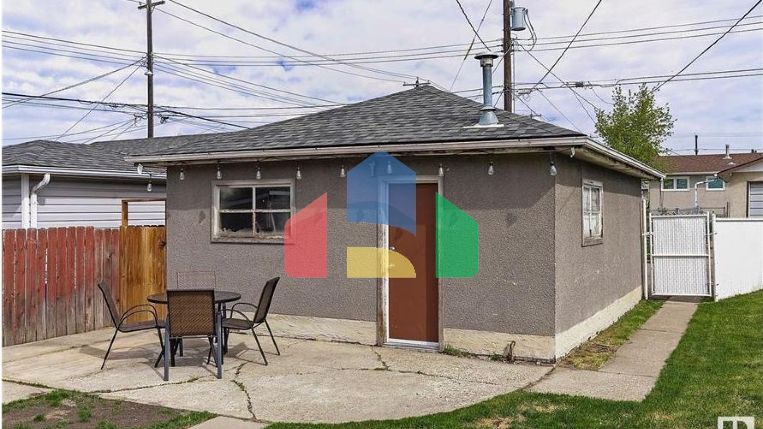 Residential - Single Family Home - Edmonton, Canada - Canada