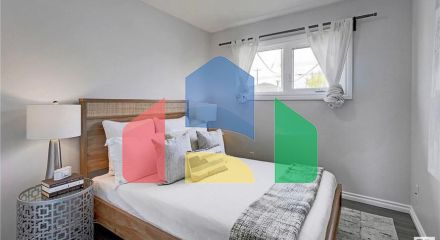 Residential - Single Family Home - Edmonton, Canada - Canada