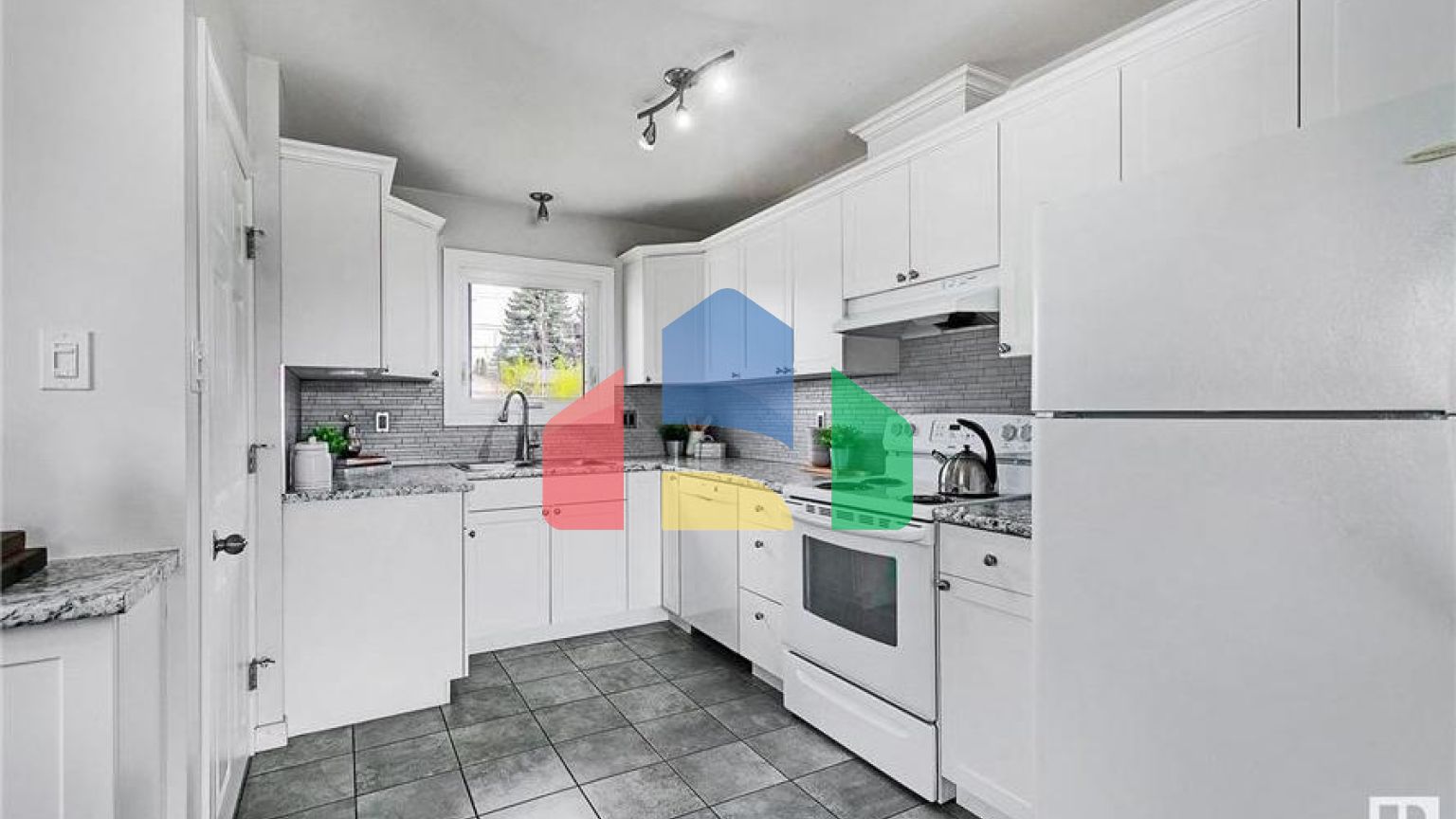 Residential - Single Family Home - Edmonton, Canada - Canada