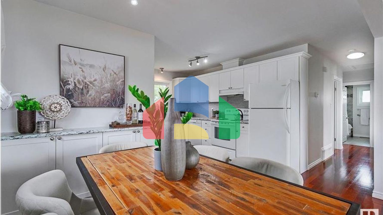 Residential - Single Family Home - Edmonton, Canada - Canada