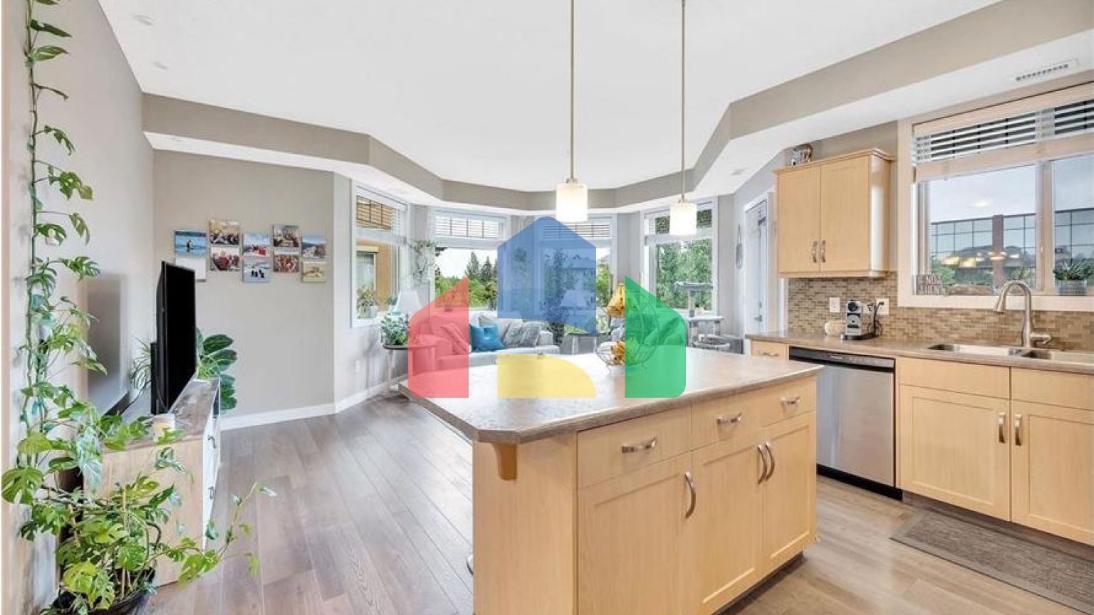 Residential - Condo/Apartment - Edmonton, Canada - Canada