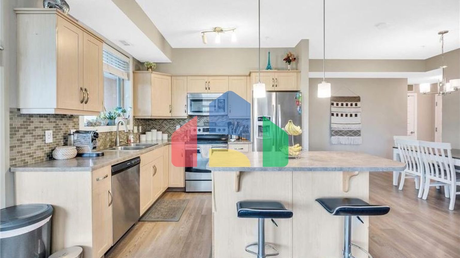 Residential - Condo/Apartment - Edmonton, Canada - Canada