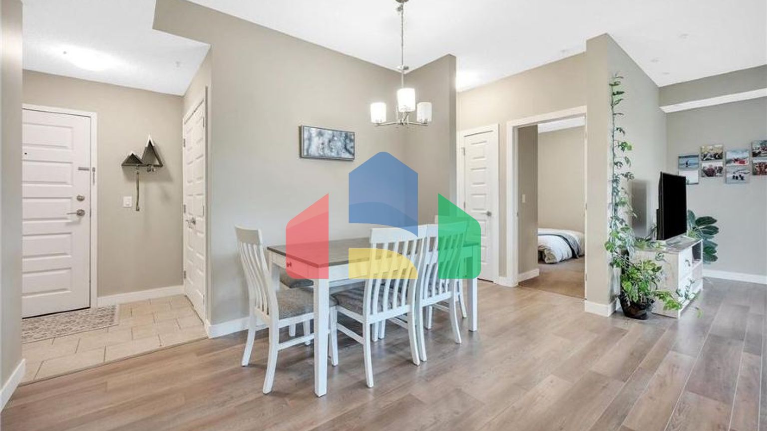 Residential - Condo/Apartment - Edmonton, Canada - Canada