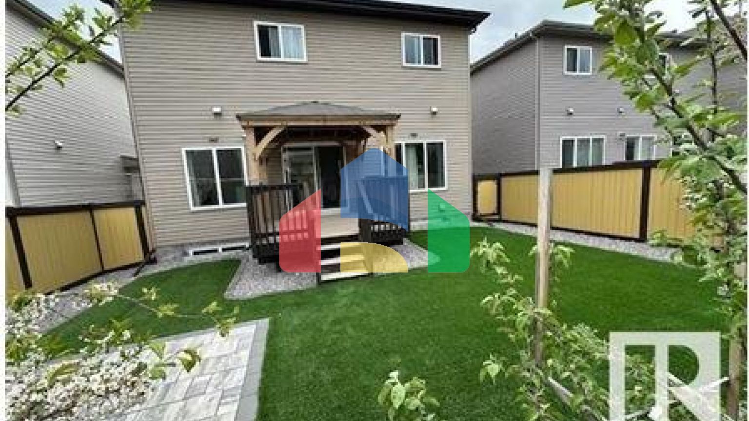 Residential - Single Family Home - Edmonton, Canada - Canada