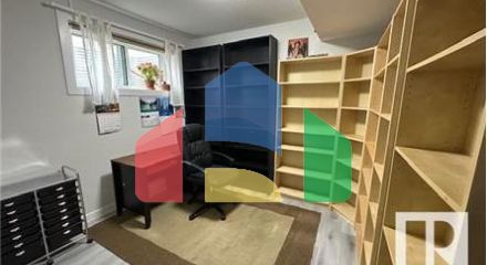 Residential - Single Family Home - Edmonton, Canada - Canada