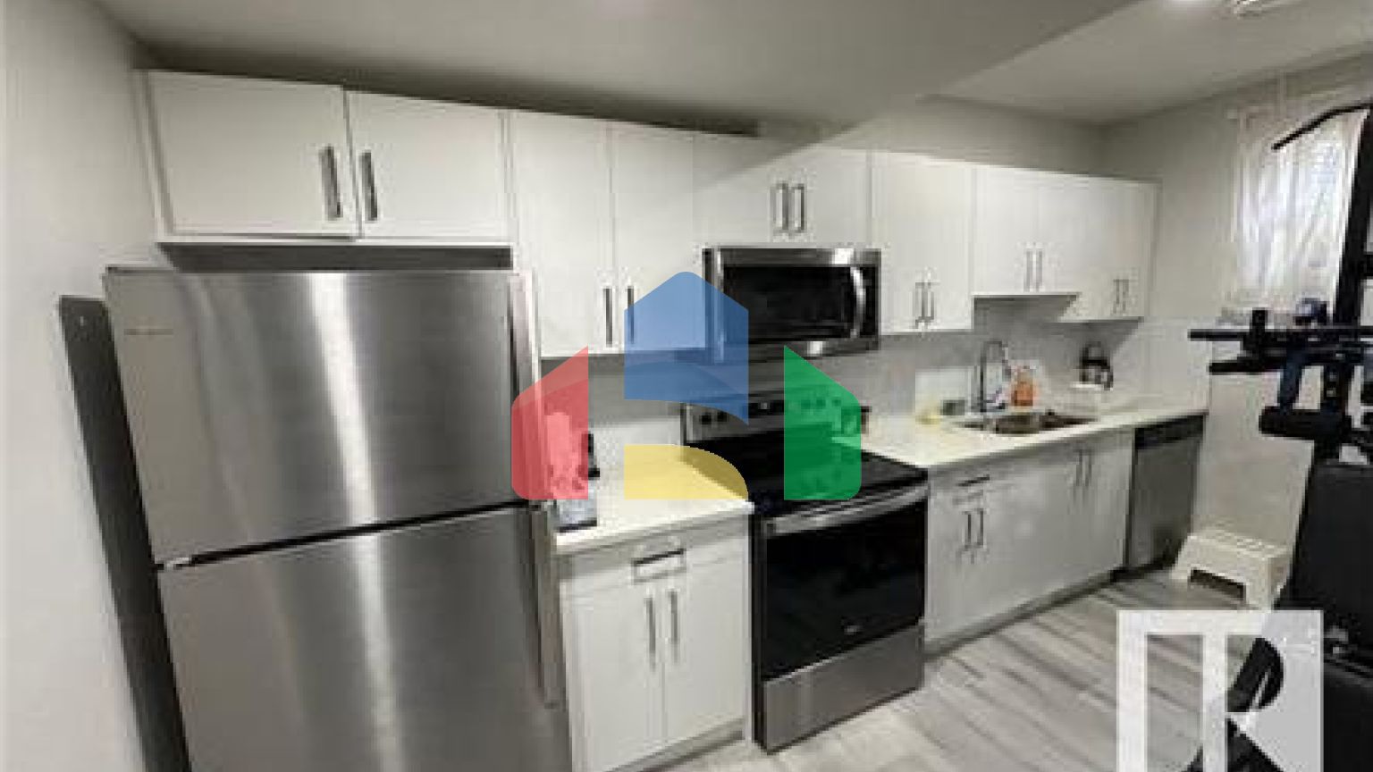 Residential - Single Family Home - Edmonton, Canada - Canada