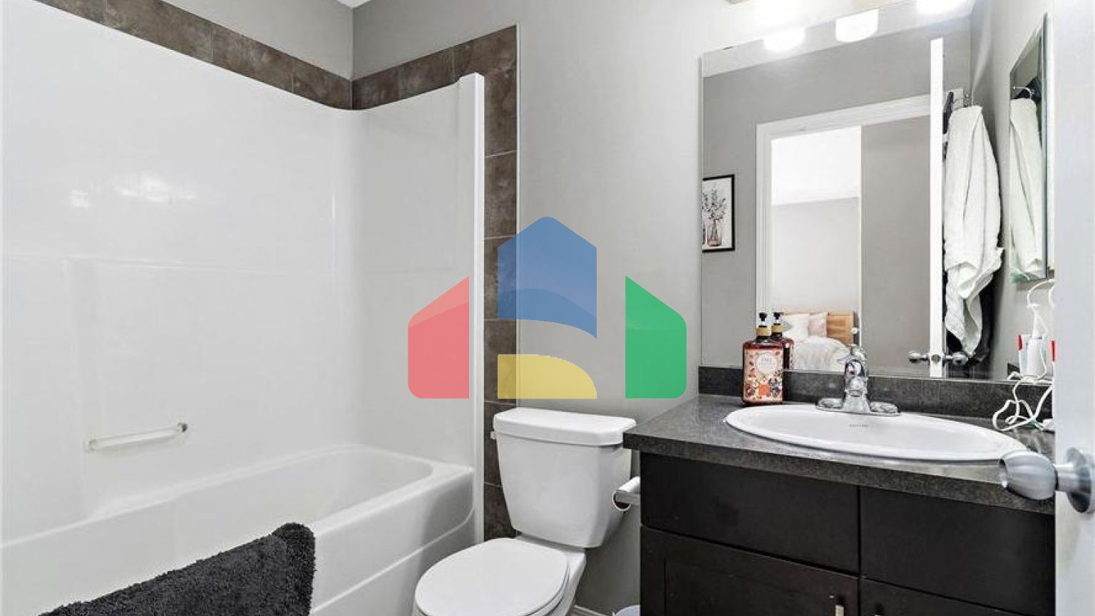 Residential - Single Family Home - Edmonton, Canada - Canada