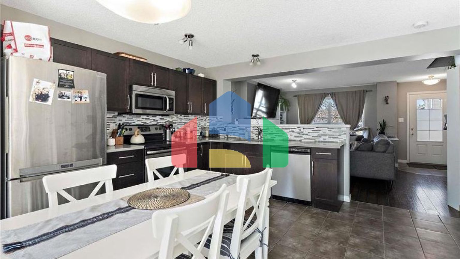 Residential - Single Family Home - Edmonton, Canada - Canada