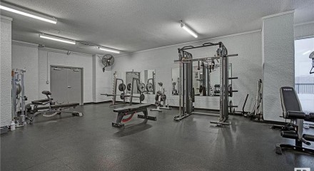 Residential - Condo/Apartment - Edmonton, Canada - Canada