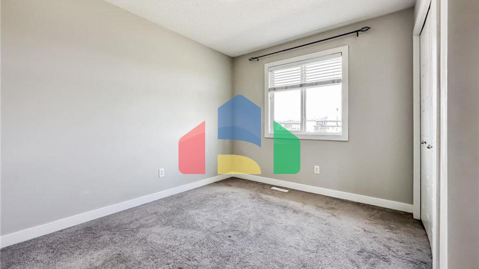 Residential - Single Family Home - Edmonton, Canada - Canada