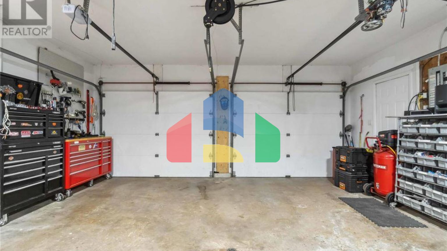 Residential - Single Family Home - Falmouth, Canada - Canada