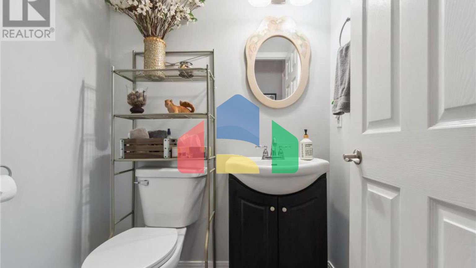 Residential - Single Family Home - Falmouth, Canada - Canada