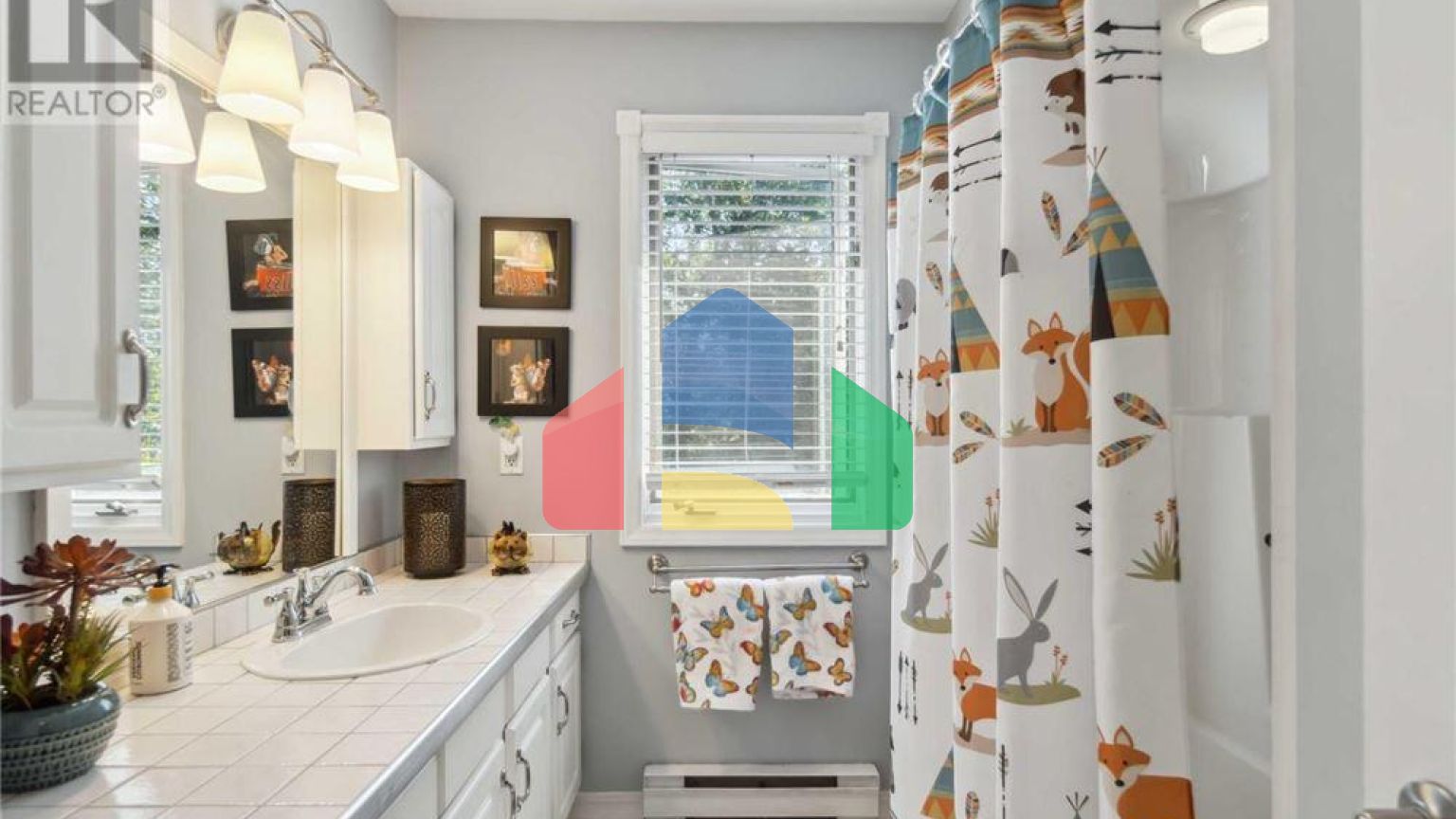 Residential - Single Family Home - Falmouth, Canada - Canada