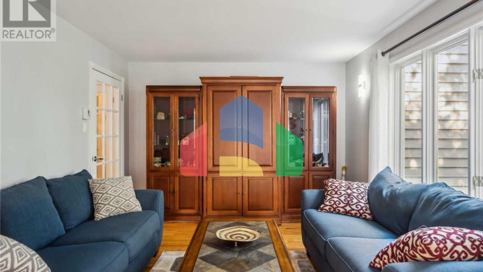 Residential - Single Family Home - Falmouth, Canada - Canada