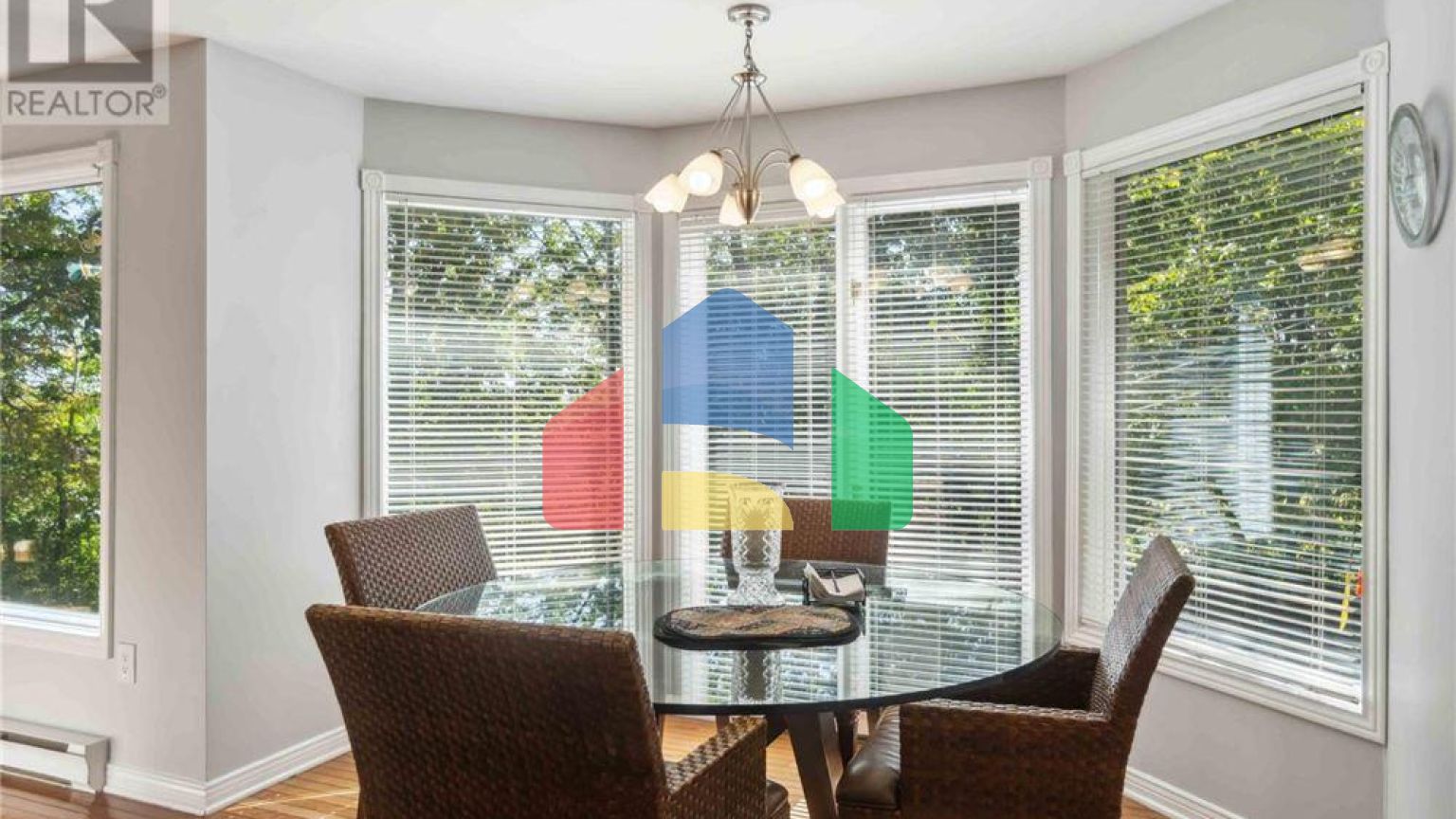 Residential - Single Family Home - Falmouth, Canada - Canada