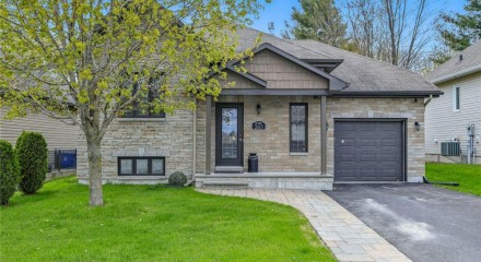 Residential - Bungalow - Gatineau, Canada - Canada