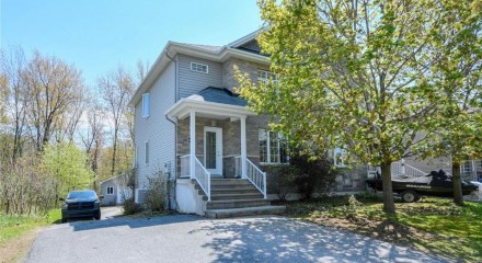 Residential - Two Level House - Gatineau, Canada - Canada