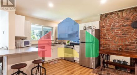 Residential - Single Family Home - Gibsons, Canada - Canada Residential - Single Family Home - Gibsons, Canada - Canada