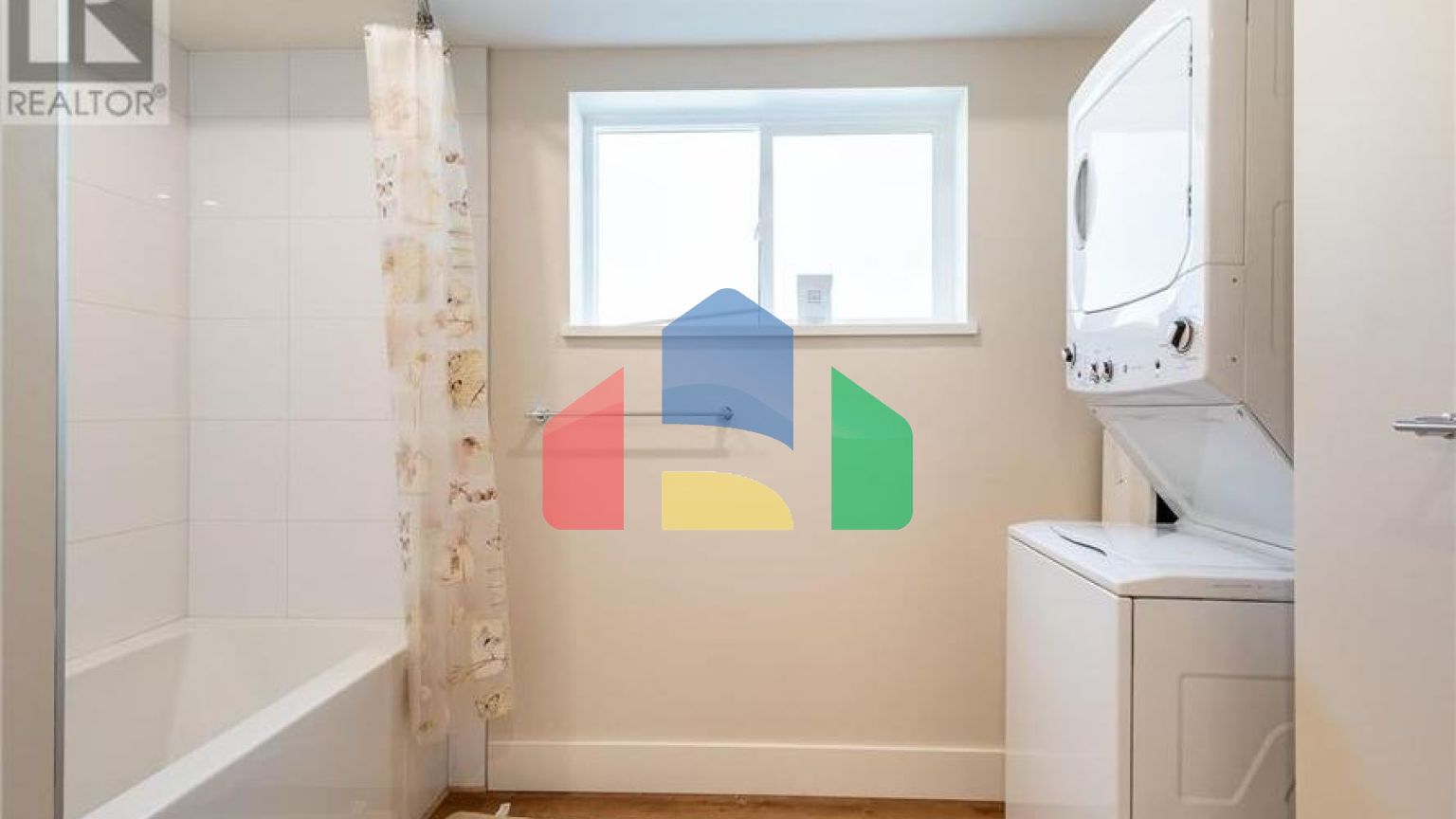 Residential - Single Family Home - Gibsons, Canada - Canada