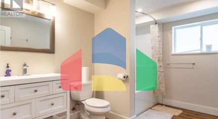 Residential - Single Family Home - Gibsons, Canada - Canada Residential - Single Family Home - Gibsons, Canada - Canada