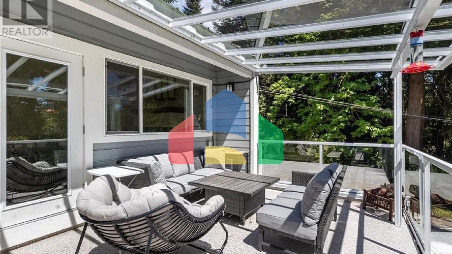 Residential - Single Family Home - Gibsons, Canada - Canada