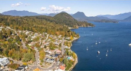 Commercial - Commercial/Retail - Gibsons, Canada - Canada