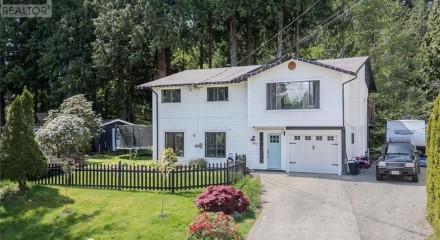 Residential - Single Family Home - Gibsons, Canada - Canada