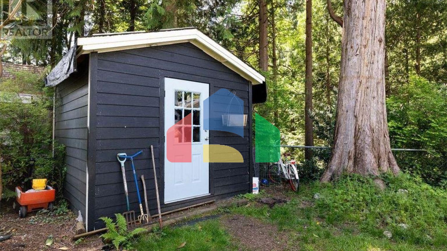 Residential - Single Family Home - Gibsons, Canada - Canada