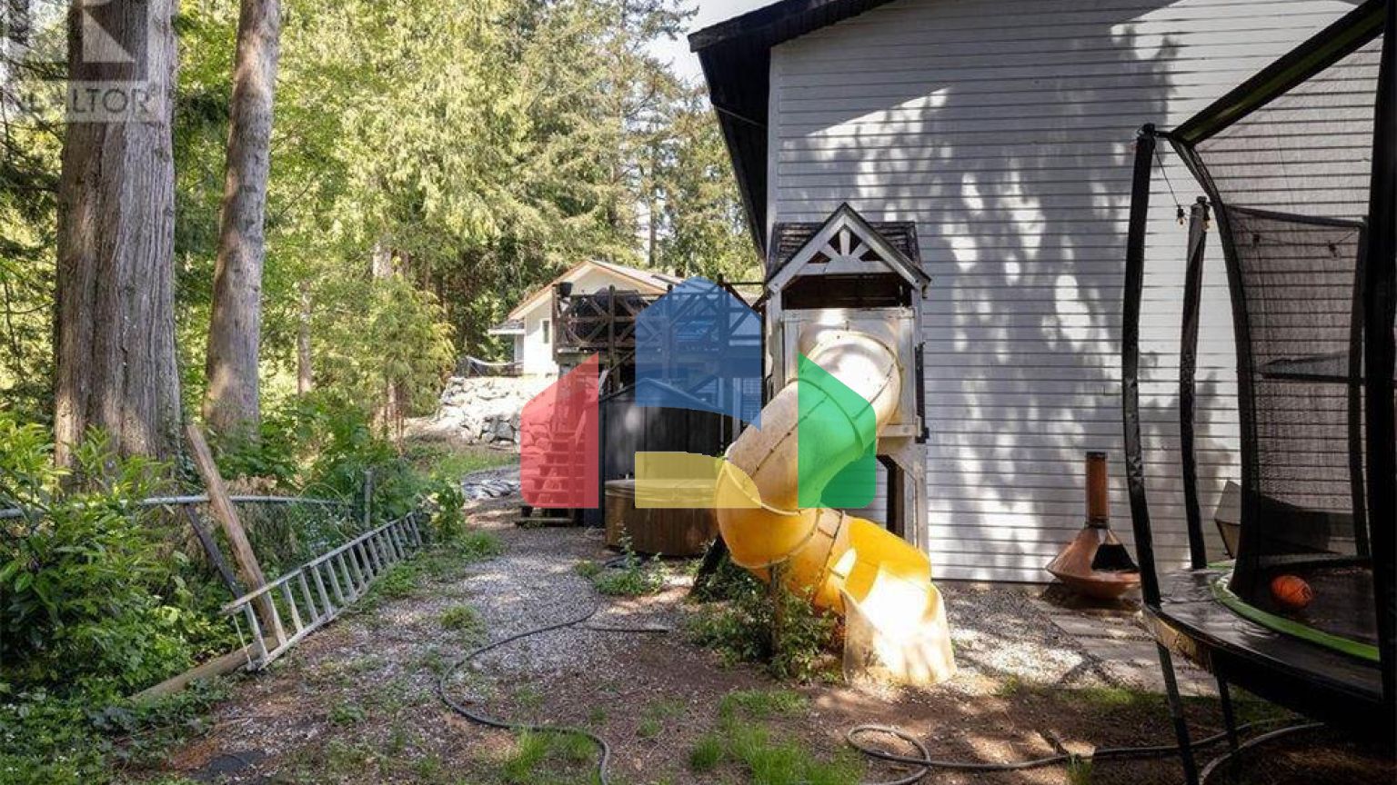 Residential - Single Family Home - Gibsons, Canada - Canada