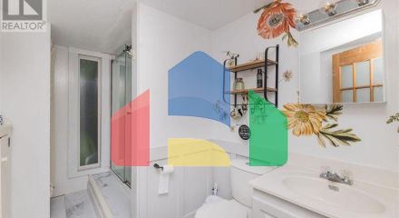 Residential - Single Family Home - Gibsons, Canada - Canada