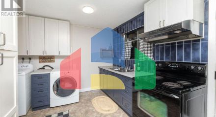 Residential - Single Family Home - Gibsons, Canada - Canada